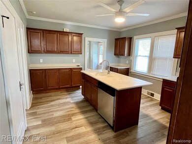 16320 Masonic Blvd, Fraser, MI 48026 - photo 4