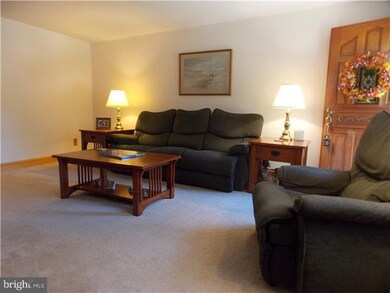 363 Westpark Ln, Clifton Heights, PA 19018 - photo 5