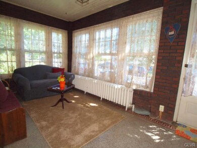 1110 N 19th St, Allentown, PA 18104 - photo 2