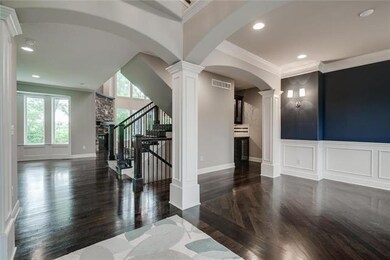 9725 Shady Bend Cir, Lenexa, KS 66227 - photo 4