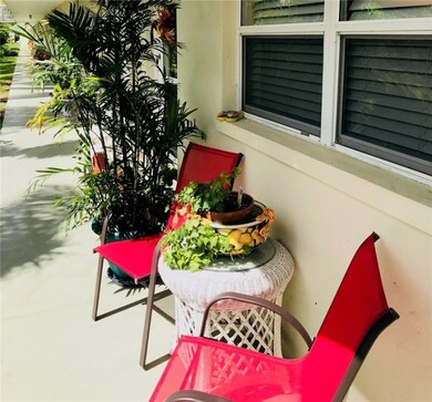 677 Royal Palm Blvd unit 3, Vero Beach, FL 32960 - photo 4