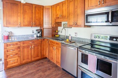 72 Powsland St, Portland, ME 04102 - photo 2