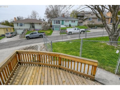 720 NW 11th St, Pendleton, OR 97801 - photo 3