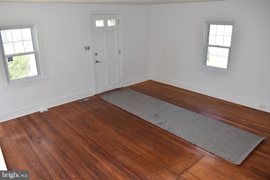 10 Grove St, Glassboro, NJ 08028 - photo 4