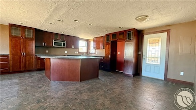 121 W Southern Ave, Plentywood, MT 59254 - photo 5