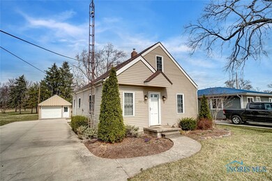 23205 W Edgefield Rd, Genoa, OH 43430 - photo 5