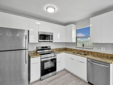 3405 Windsor Ave, West Palm Beach, FL 33407 - photo 4