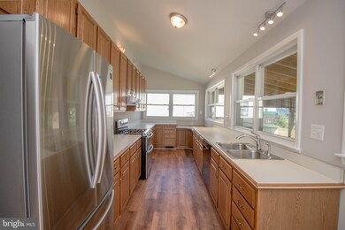 2908 Page Dr, Dundalk, MD 21222 - photo 2