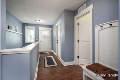 9-web-or-mls-5298 Swanwood St-9