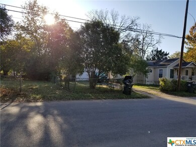 759 Gravel St, San Marcos, TX 78666 - photo 4