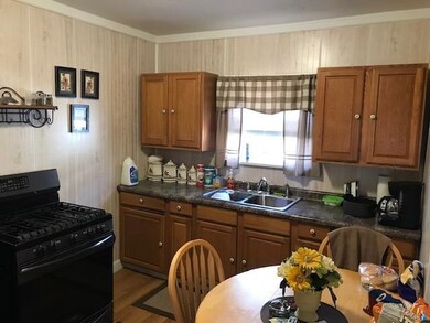 145 Gostlin St, Hammond, IN 46327 - photo 6