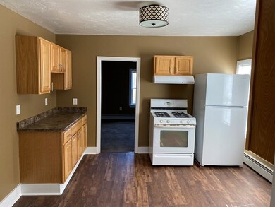 140 Leighton St unit 142, Fitchburg, MA 01420 - photo 3