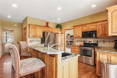 Updated Island Kitchen; cozy eat-in Kitchen Bar