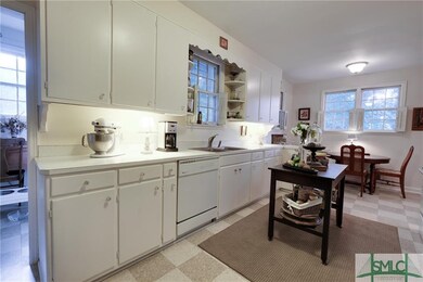 605 E 57th St, Savannah, GA 31405 - photo 6