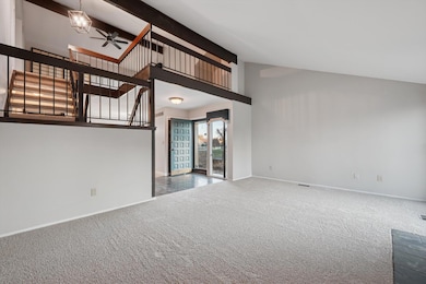 11-1525 S Hill Blvd-WindowStill-Photogra