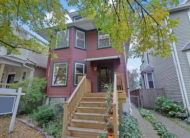 4818 N Hamilton Ave, Chicago, IL 60625 - photo 2