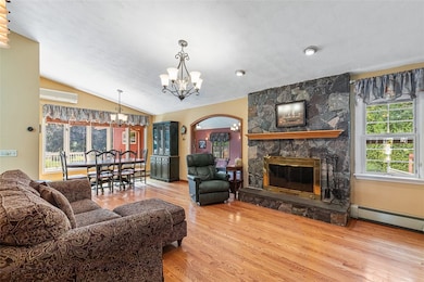 1 Robin Way, North Smithfield, RI 02896 - photo 6