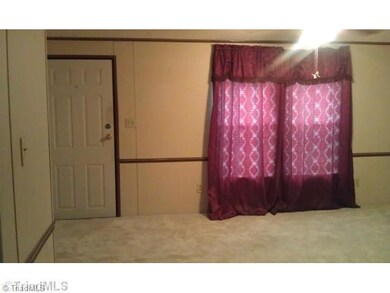 153 Bentbrook Rd, Statesville, NC 28677 - photo 6