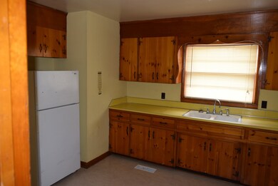 16 Garland Dr, Manchester, TN 37355 - photo 3