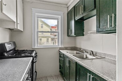 127 Sumner Ave, Central Falls, RI 02863 - photo 5