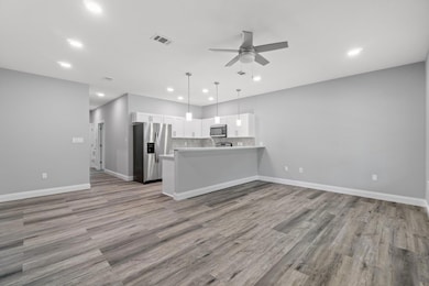 4-web-or-mls-108-don-bishop-rd-bldg-6-un