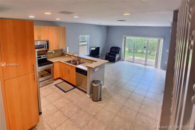 2551 NW 31st Ct, Oakland Park, FL 33309 - photo 5