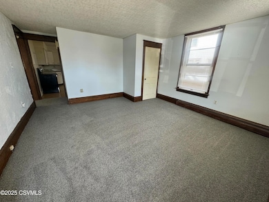 529 E 4th St, Berwick, PA 18603 - photo 2