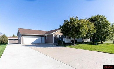 113 Red Shoe Dr, Courtland, MN 56021 - photo 2