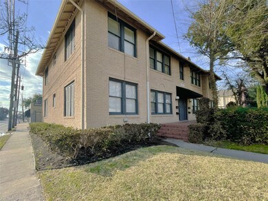 2528 Driscoll St unit A, Houston, TX 77019 - photo 2
