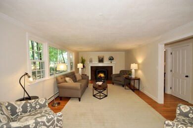 14 Maplewood Cir, Concord, MA 01742 - photo 4