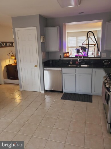 5336 Kelmscot Rd, Rosedale, MD 21237 - photo 3