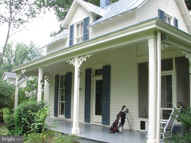 8582 Springs Dr, Warrenton, VA 20186 - photo 3