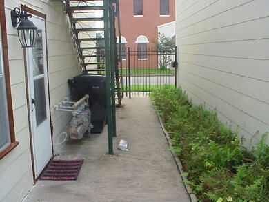 1002 Key St unit 2, Houston, TX 77009 - photo 7