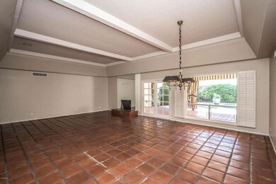 7313 E. Citrus Wy-25