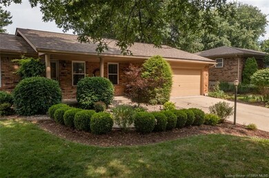 4342 Country View Dr, Floyds Knobs, IN 47119 - photo 2