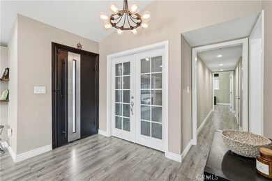 16456 Kingsbury St, Granada Hills, CA 91344 - photo 4