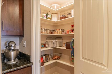 510 Robert Ln, Alamo, TX 78516 - photo 6