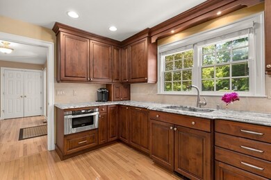 52 Algonquian Dr, Natick, MA 01760 - photo 7