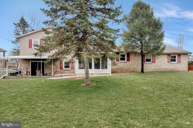 4125 Ricklyn Dr, Chambersburg, PA 17202 - photo 2