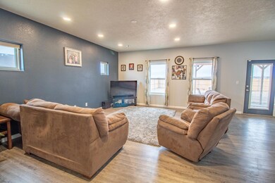 1361 Katherine Ave, Farmington, NM 87401 - photo 6
