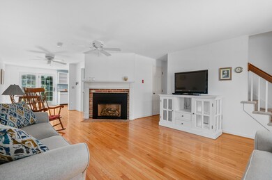 Gas fireplace