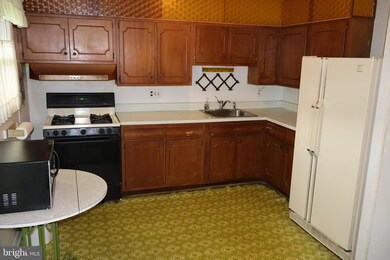 206 Pepper Ct, Capitol Heights, MD 20743 - photo 6