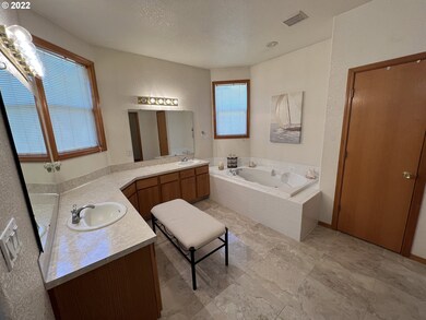 Owner's Suite Bathroom