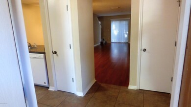 7732 Highchair Ln, Jacksonville, FL 32210 - photo 5