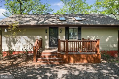 325 Long Leaf Ln, Harpers Ferry, WV 25425 - photo 5