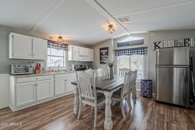 Valley Dr, Unit 25-203
