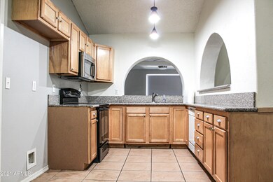 150 W Ivyglen St, Mesa, AZ 85201 - photo 4