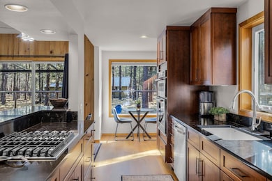 69388 Tollgate Rd, Sisters, OR 97759 - photo 5