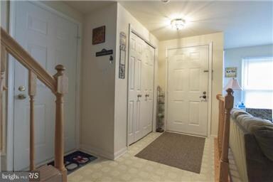 4065 Chetham Way unit 3, Woodbridge, VA 22192 - photo 2