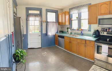 210 Park St, Waynesboro, PA 17268 - photo 5